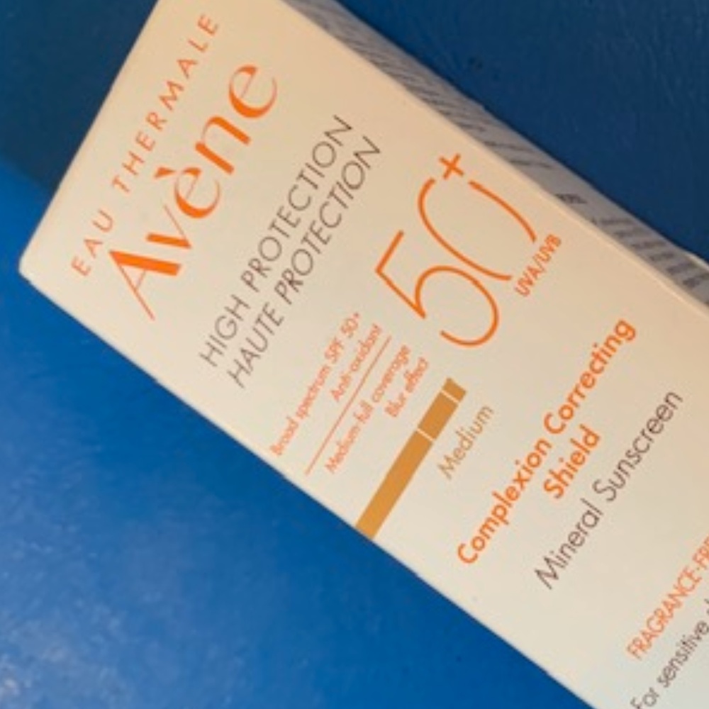 Avene High Protection Complexion Correcting Shield